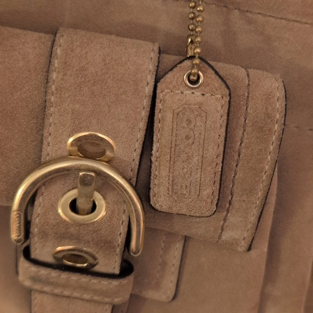 Coach Tan Leather Shoulder Bag - Picture 2 of 8
